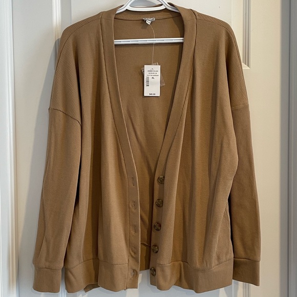 Kismet Sweaters - NWT Kismet Waffle Cardigan